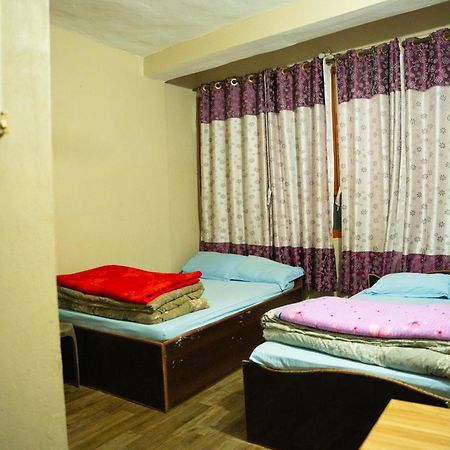 Universal Hotel & Lodge - Gorkhā 外观 照片